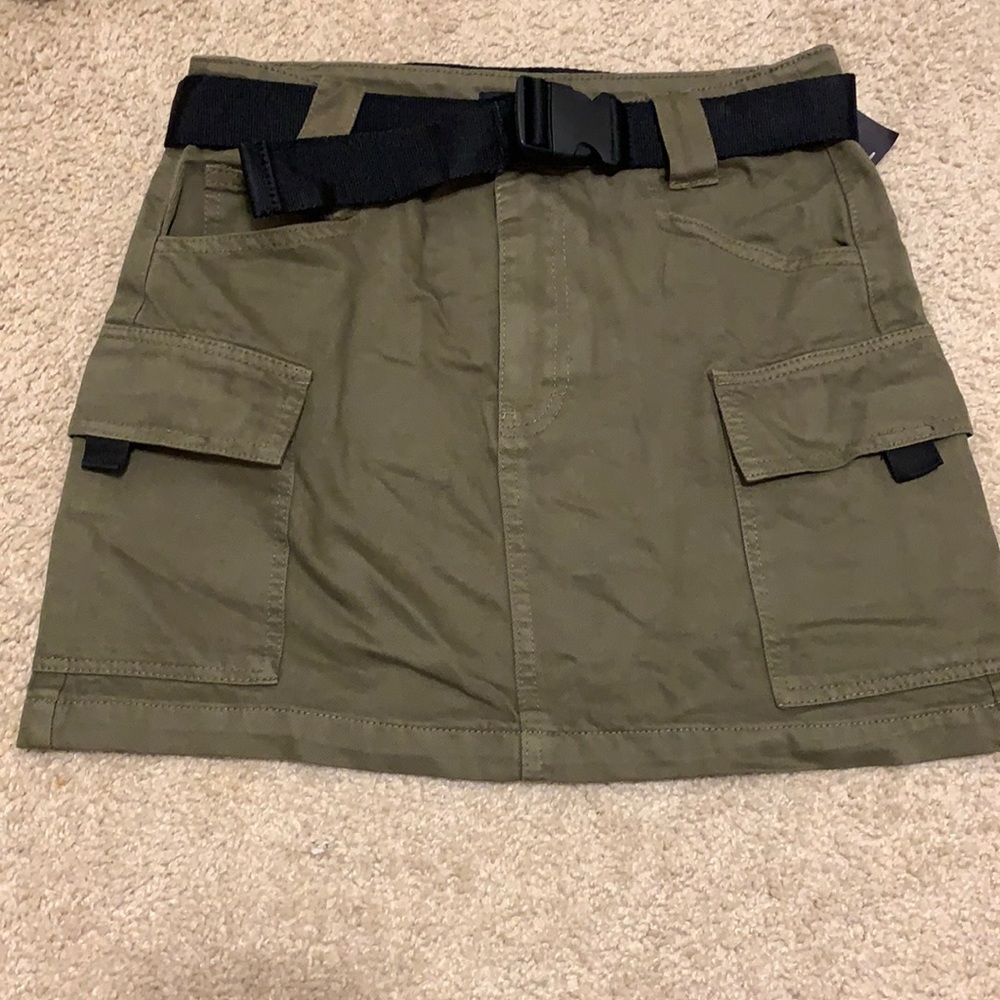 COPY - BNWT Forever 21 skirt